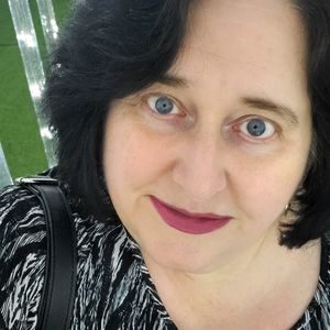 Meet your Posher, Annette